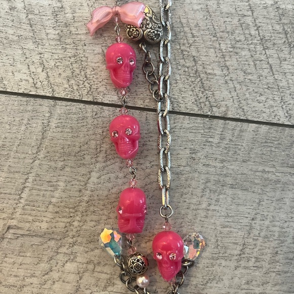 Tarina Tarantino Scull bow Long Necklace - Picture 3 of 3